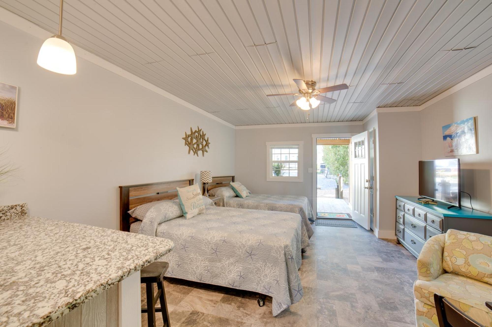 Ocean Isle Beach Studio With Patio - 1 Mi To Pier! Εξωτερικό φωτογραφία