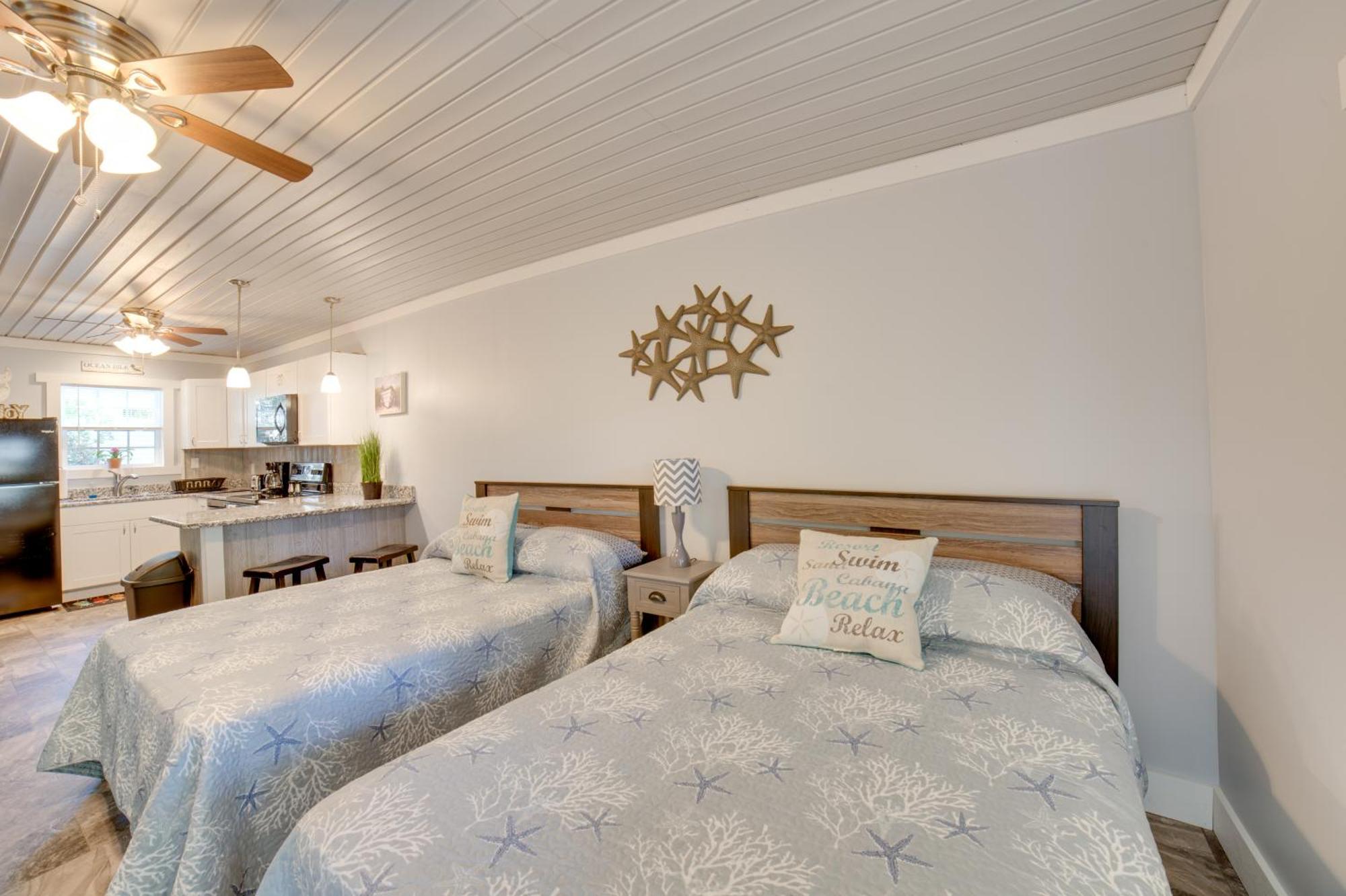 Ocean Isle Beach Studio With Patio - 1 Mi To Pier! Εξωτερικό φωτογραφία