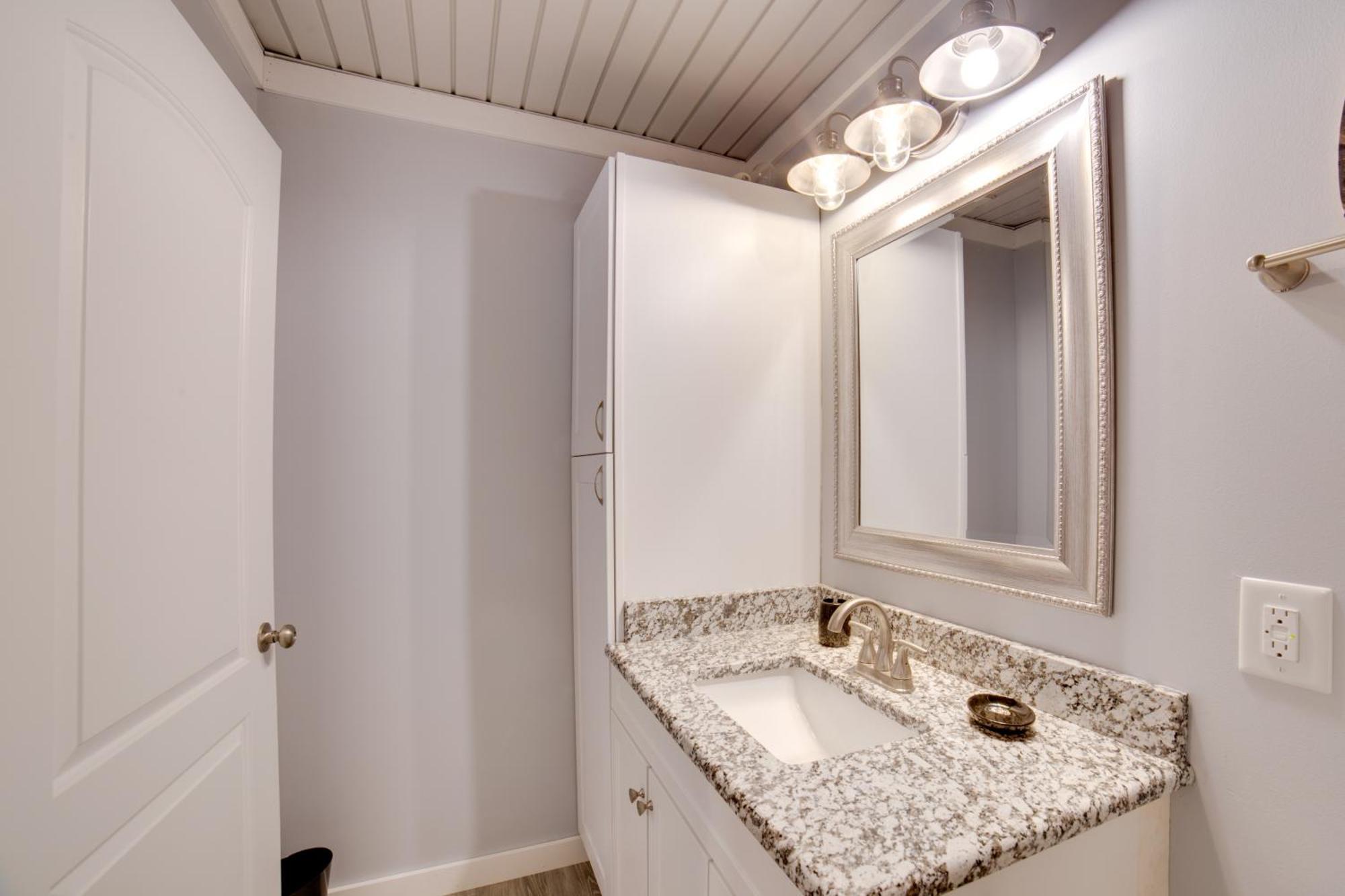 Ocean Isle Beach Studio With Patio - 1 Mi To Pier! Εξωτερικό φωτογραφία